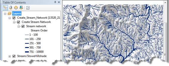 ArcMap après l’exécution de la tâche Créer un réseau hydrographique ArcMap après l’exécution de la tâche Créer un réseau hydrographique